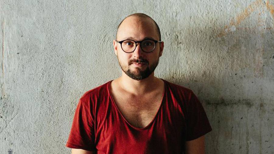 Imagem do evento AS VEIAS ABERTAS DA AMÉRICA LATINA: REDESTINAR LEITURAS com PEDRO KOSOVSKI